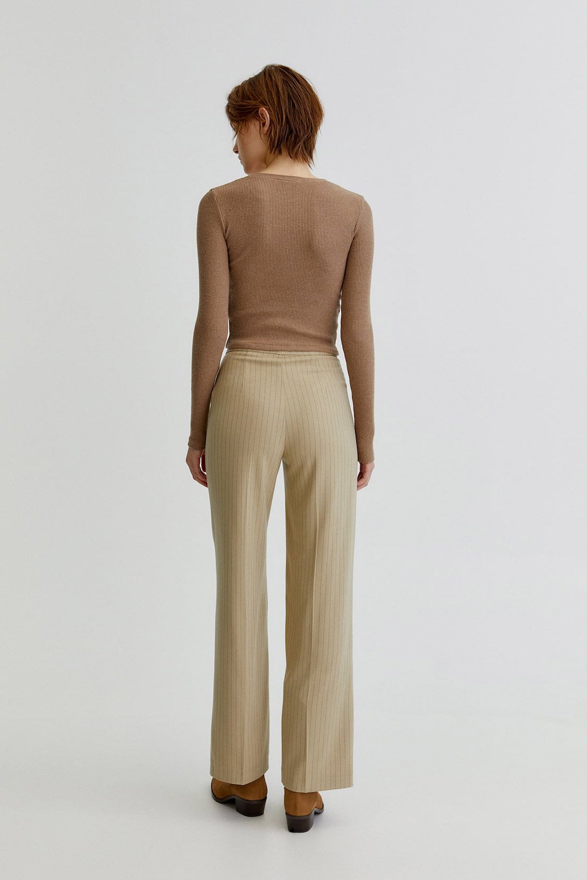 Ribbed Cropped T-Shirt With Buttons - Afbeelding 2