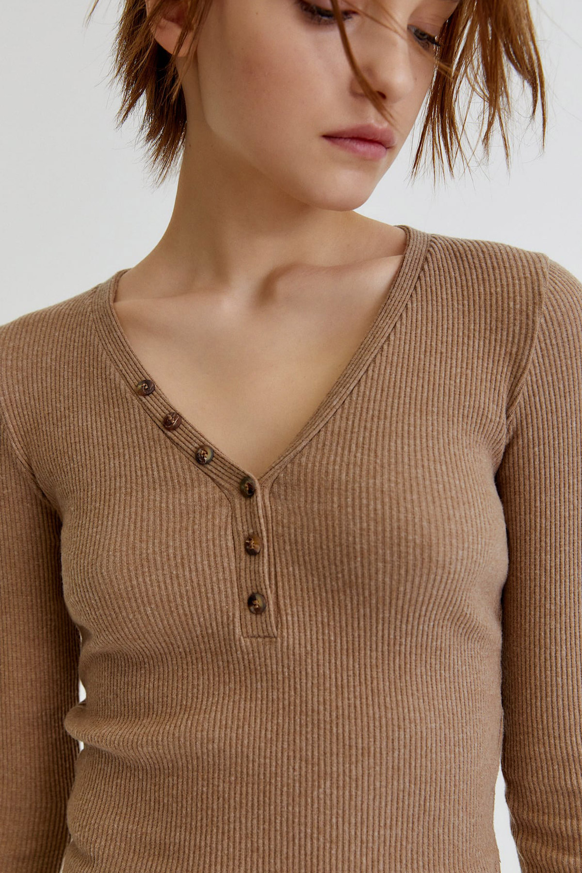 Ribbed Cropped T-Shirt With Buttons - Afbeelding 3