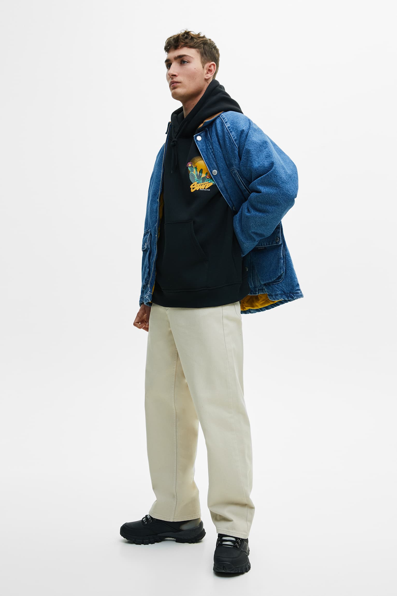 Black Hoodie With Contrast Graphic - Afbeelding 4